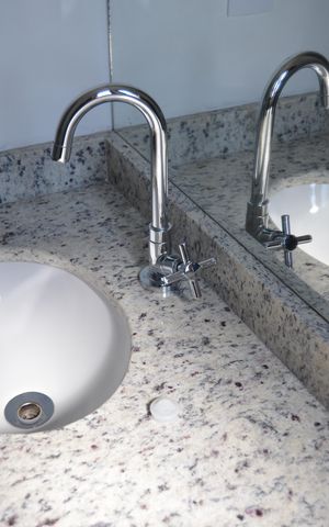 Apartamento à venda com 69m², 2 quartos e 2 vagasBanheiro Social