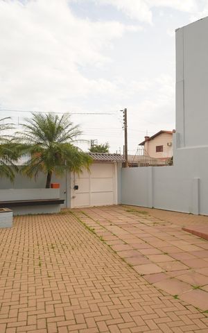Casa para alugar com 85m², 2 quartos e 2 vagasQuintal