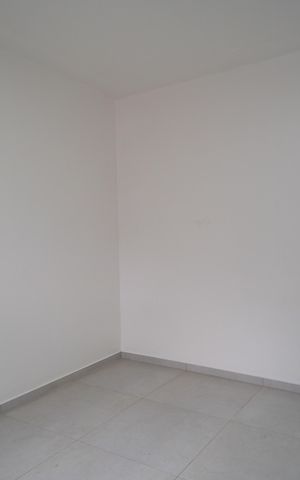 Casa para alugar com 85m², 2 quartos e 2 vagasQuarto 1
