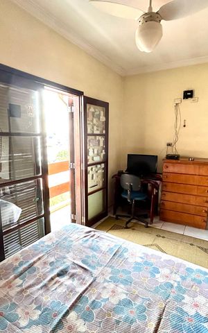 Casa à venda com 222m², 3 quartos e 5 vagasQuarto 2
