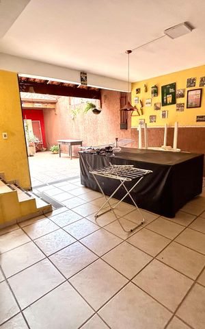 Casa à venda com 222m², 3 quartos e 5 vagasÁrea de Serviço