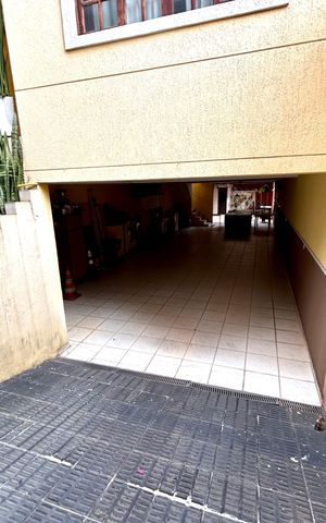 Casa à venda com 222m², 3 quartos e 5 vagasGaragem