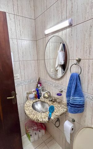 Casa à venda com 222m², 3 quartos e 5 vagasBanheiro da Suíte