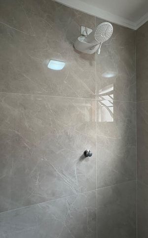 Casa à venda com 183m², 3 quartos e 2 vagas Casa à venda com 183m², 3 quartos e 2 vagasBanheiro