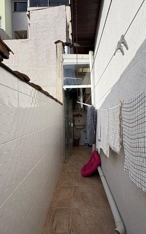 Casa à venda com 183m², 3 quartos e 2 vagas Casa à venda com 183m², 3 quartos e 2 vagasLavanderia