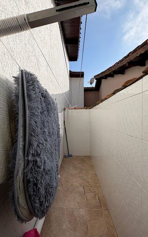 Casa à venda com 183m², 3 quartos e 2 vagas Casa à venda com 183m², 3 quartos e 2 vagasLavanderia