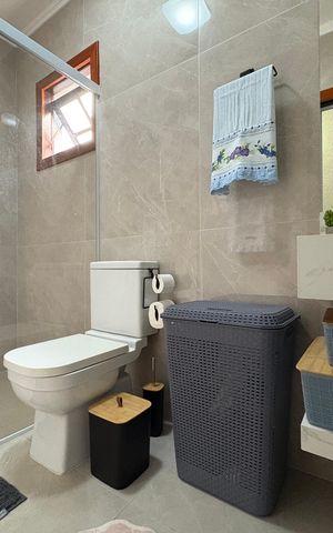Casa à venda com 183m², 3 quartos e 2 vagas Casa à venda com 183m², 3 quartos e 2 vagasBanheiro