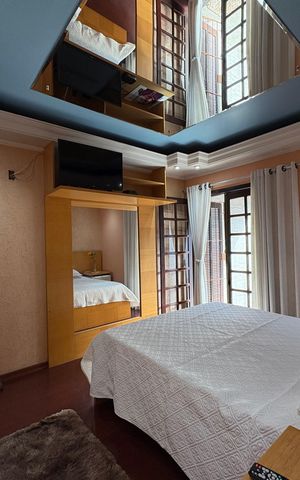 Casa à venda com 183m², 3 quartos e 2 vagas Casa à venda com 183m², 3 quartos e 2 vagasSuite
