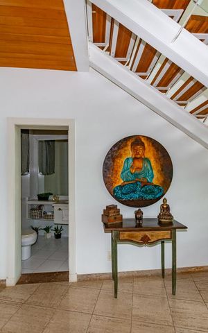 Casa à venda com 700m², 4 quartos e 6 vagas Casa à venda com 700m², 4 quartos e 6 vagasLavabo 1