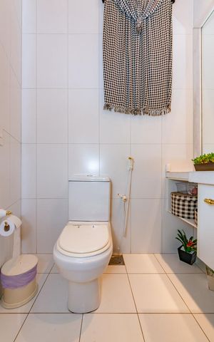 Casa à venda com 700m², 4 quartos e 6 vagas Casa à venda com 700m², 4 quartos e 6 vagasLavabo 1