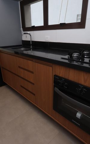 Apartamento para alugar com 77m², 2 quartos e 2 vagasCozinha