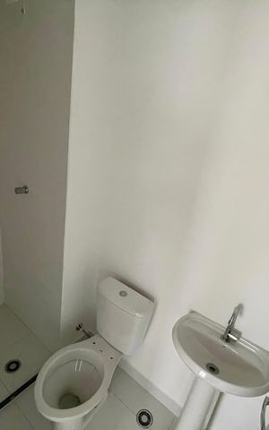 Apartamento para alugar com 32m², 2 quartos e sem vaga Apartamento para alugar com 32m², 2 quartos e sem vagaBanheiro