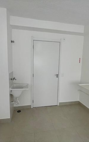 Apartamento para alugar com 32m², 2 quartos e sem vaga Apartamento para alugar com 32m², 2 quartos e sem vagaCozinha e Área de Serviço