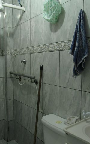 Casa à venda com 250m², 1 quarto e 4 vagasBanheiro