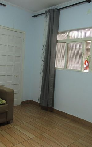 Casa à venda com 250m², 1 quarto e 4 vagasSala