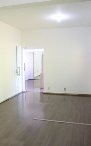 Casa à venda com 350m², 6 quartos e 4 vagasQuarto 3