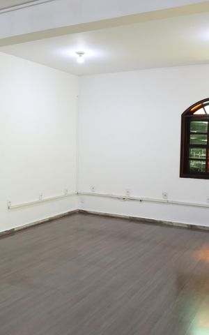Casa à venda com 350m², 6 quartos e 4 vagasSala