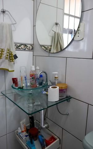 Casa à venda com 250m², 4 quartos e 1 vaga Casa à venda com 250m², 4 quartos e 1 vagaBanheiro Social