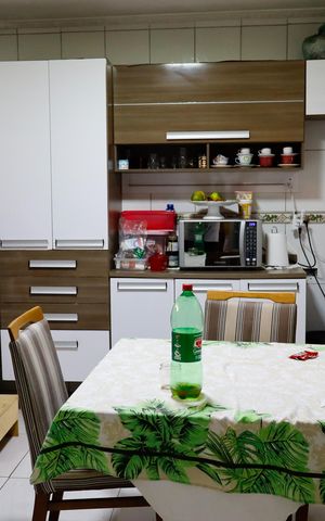 Casa à venda com 250m², 4 quartos e 1 vaga Casa à venda com 250m², 4 quartos e 1 vagaCozinha
