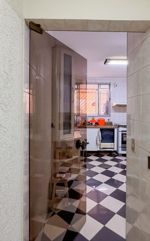 Casa à venda com 194m², 3 quartos e 2 vagas Casa à venda com 194m², 3 quartos e 2 vagasCozinha