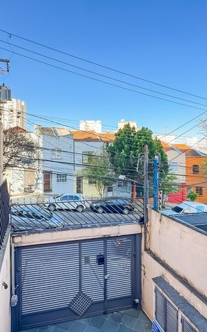 Casa à venda com 194m², 3 quartos e 2 vagas Casa à venda com 194m², 3 quartos e 2 vagasVaranda da Suíte 1