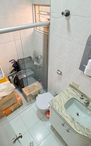 Casa à venda com 194m², 3 quartos e 2 vagas Casa à venda com 194m², 3 quartos e 2 vagasBanheiro da Suíte 3