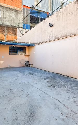 Casa à venda com 194m², 3 quartos e 2 vagas Casa à venda com 194m², 3 quartos e 2 vagasEdícula