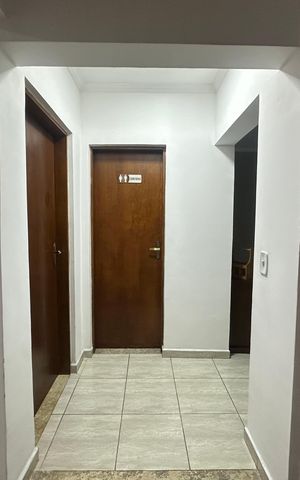 Casa para alugar com 250m², 3 quartos e 3 vagas Casa para alugar com 250m², 3 quartos e 3 vagasCorredor