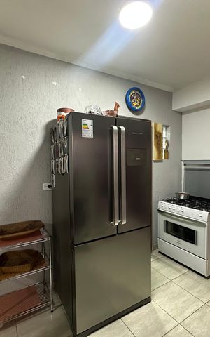 Casa para alugar com 250m², 3 quartos e 3 vagas Casa para alugar com 250m², 3 quartos e 3 vagasCozinha