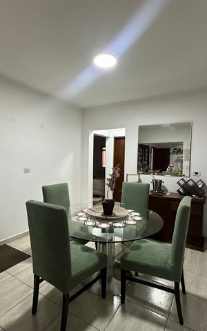 Casa para alugar com 250m², 3 quartos e 3 vagas Casa para alugar com 250m², 3 quartos e 3 vagasSala de Jantar