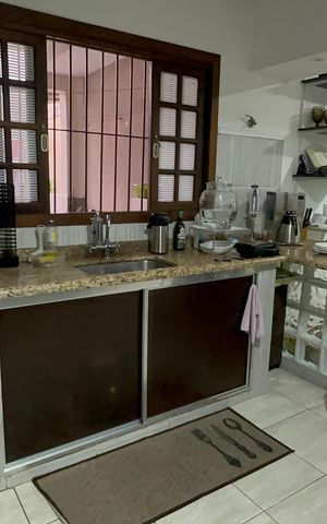 Casa para alugar com 250m², 3 quartos e 3 vagas Casa para alugar com 250m², 3 quartos e 3 vagasCozinha