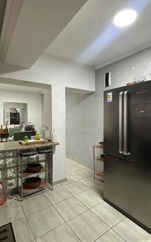 Casa para alugar com 250m², 3 quartos e 3 vagas Casa para alugar com 250m², 3 quartos e 3 vagasCozinha