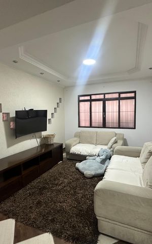 Casa para alugar com 250m², 3 quartos e 3 vagas Casa para alugar com 250m², 3 quartos e 3 vagasSala