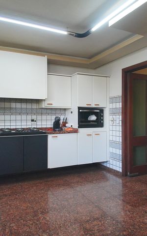 Casa para alugar com 594m², 2 quartos e 3 vagasCozinha