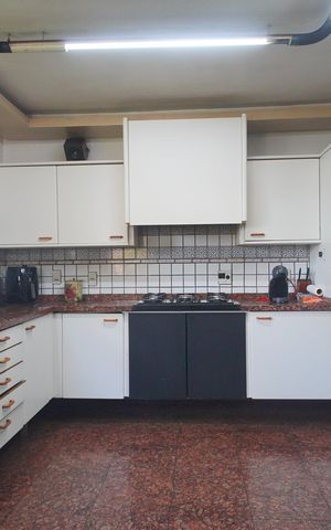 Casa para alugar com 594m², 2 quartos e 3 vagasCozinha