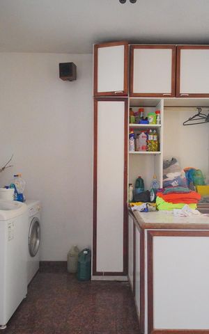 Casa para alugar com 594m², 2 quartos e 3 vagasÁrea de Serviço