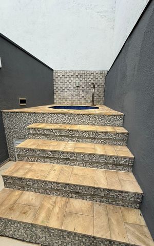 Casa à venda com 168m², 3 quartos e 2 vagas