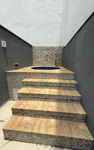 Casa à venda com 168m², 3 quartos e 2 vagas