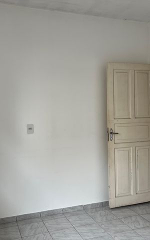 Casa à venda com 200m², 2 quartos e 2 vagas Casa à venda com 200m², 2 quartos e 2 vagasQuarto 2