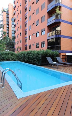 Apartamento à venda com 165m², 3 quartos e 3 vagasÁrea Comum - Piscina