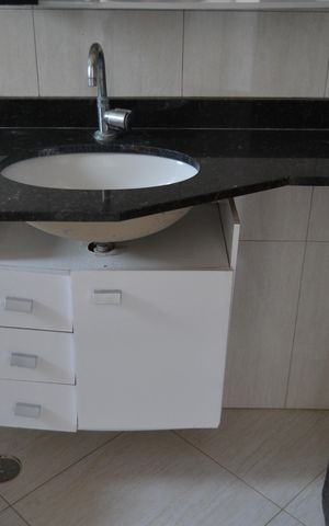 Apartamento à venda com 100m², 2 quartos e 1 vagaBanheiro da Suíte
