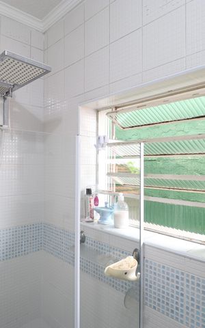 Casa à venda com 200m², 4 quartos e 2 vagasBanheiro Social
