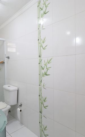 Casa à venda com 200m², 4 quartos e 2 vagasBanheiro da Suíte