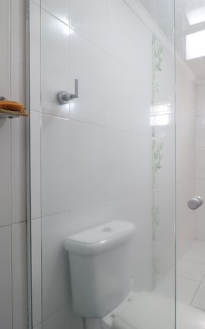 Casa à venda com 200m², 4 quartos e 2 vagasBanheiro da Suíte