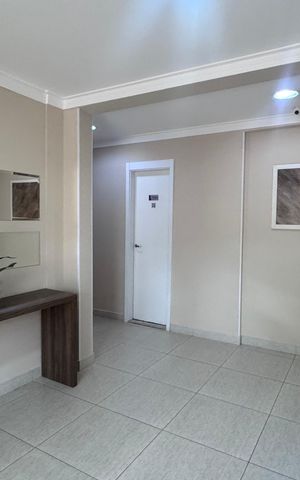 Apartamento à venda com 55m², 2 quartos e 1 vaga Apartamento à venda com 55m², 2 quartos e 1 vagaHall de entrada