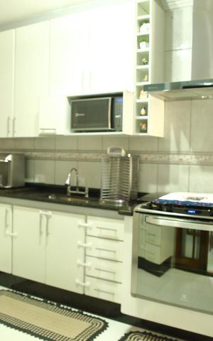 Casa à venda com 258m², 3 quartos e 2 vagasCozinha