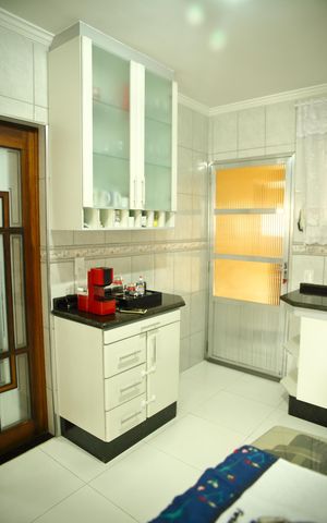 Casa à venda com 258m², 3 quartos e 2 vagasCozinha