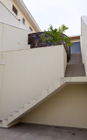 Casa à venda com 150m², 3 quartos e 2 vagas Casa à venda com 150m², 3 quartos e 2 vagasGaragem