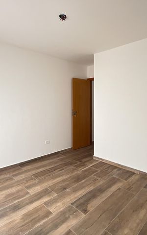 Casa à venda com 150m², 3 quartos e 2 vagas Casa à venda com 150m², 3 quartos e 2 vagasSuíte