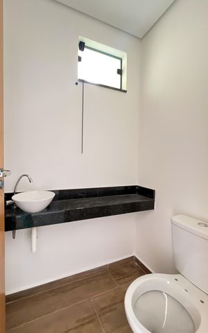 Casa à venda com 150m², 3 quartos e 2 vagas Casa à venda com 150m², 3 quartos e 2 vagasLavabo